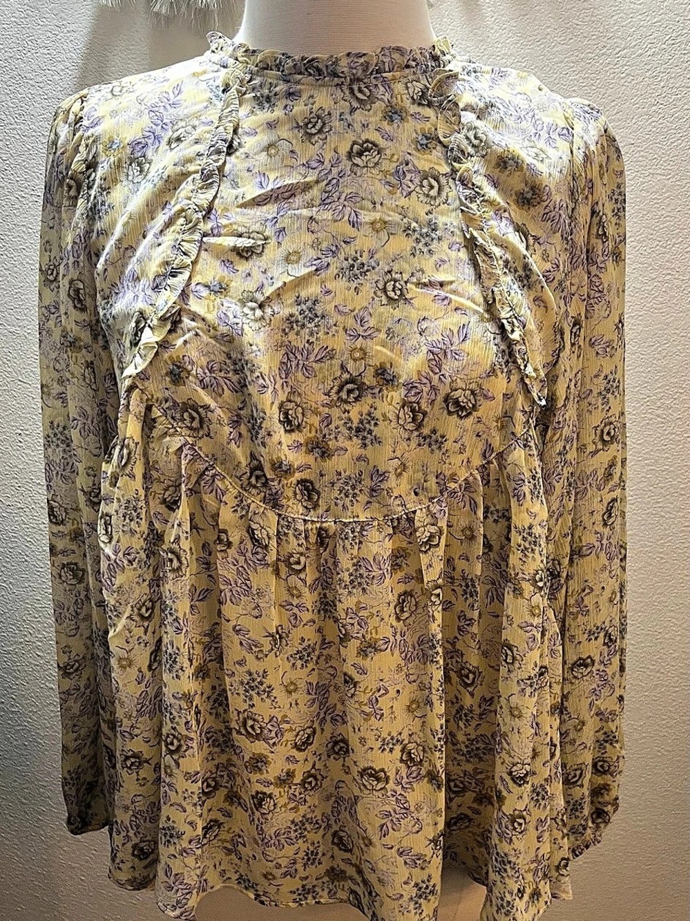 Easel Floral Ruffle Neck Blouse in Yellow & Purple Large